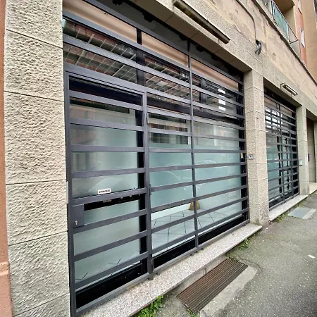 Crespi In Fiera Apartment